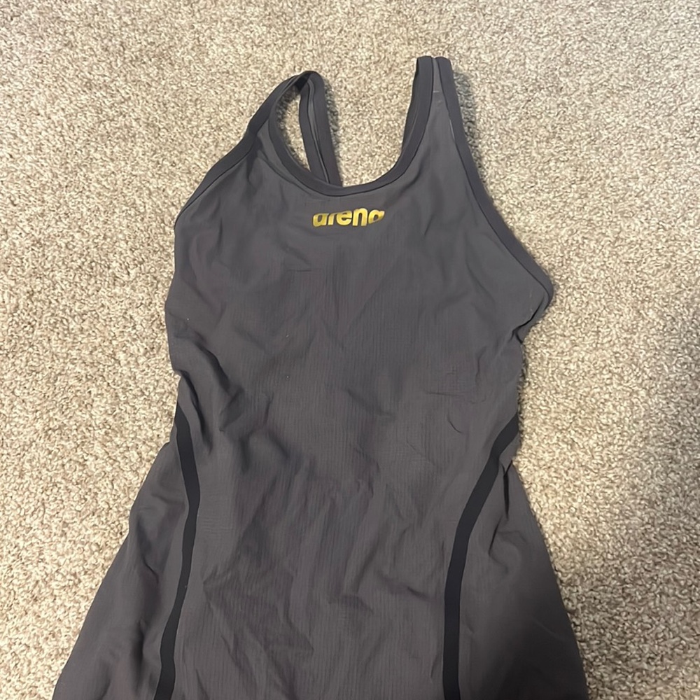 Women’s fast skin